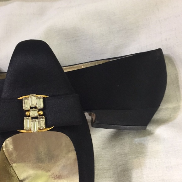 EUC Salvatore Ferragamo   Low Heels - Picture 8 of 8